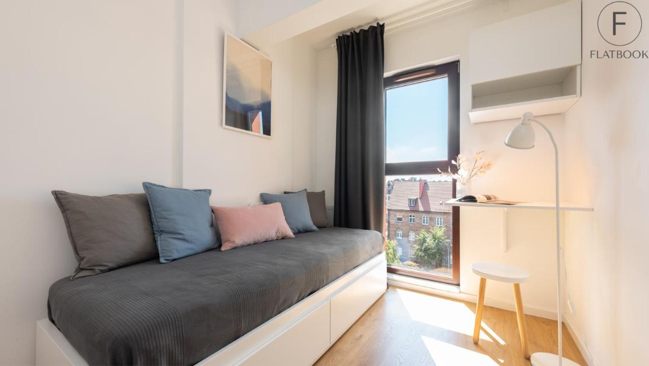 Apartament Center Pool & parking *