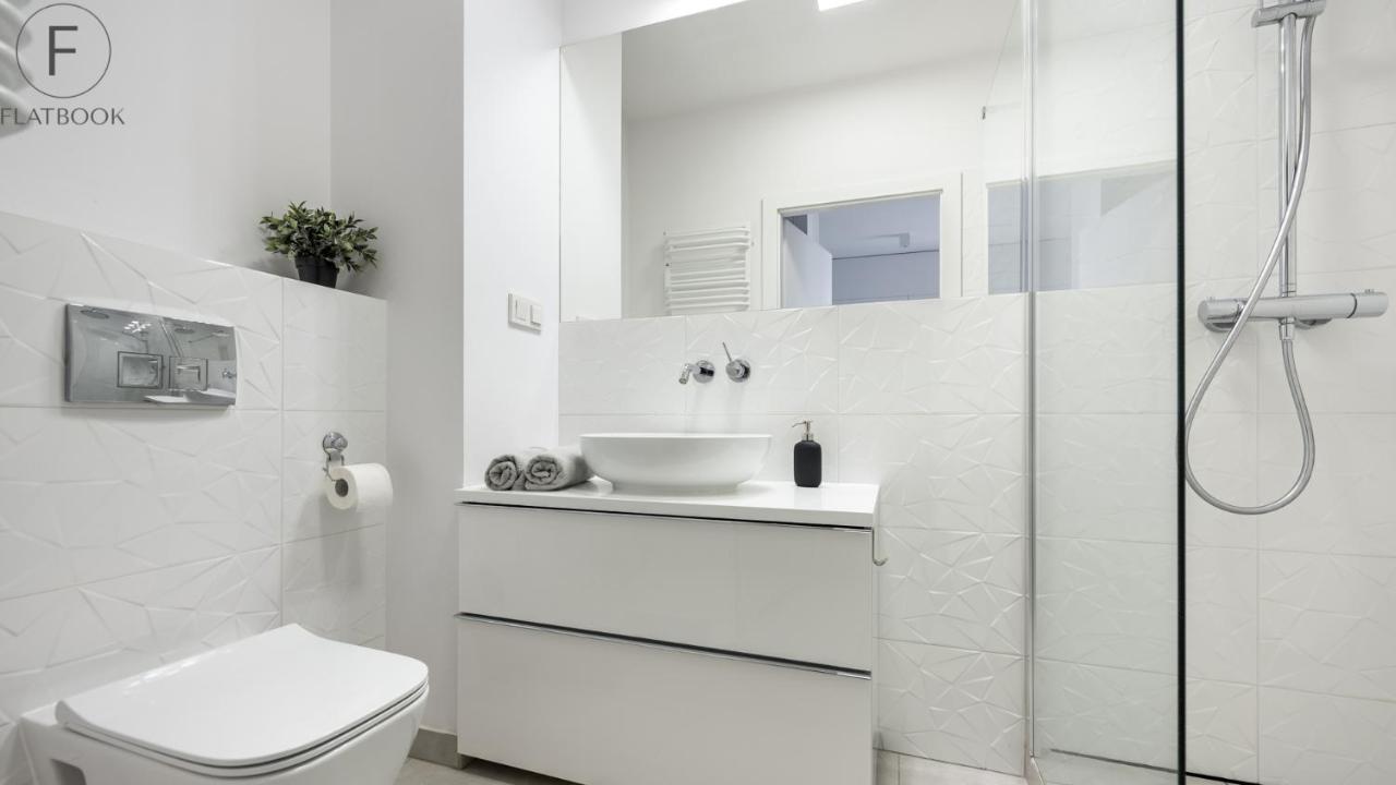 Center Pool & parking Apartment Danzig